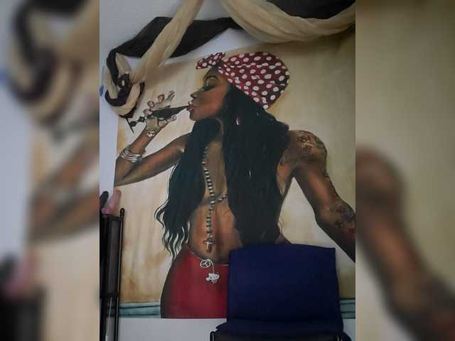 QueenAnitaDix