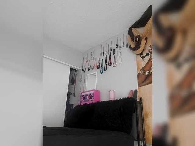 QueenAnitaDix