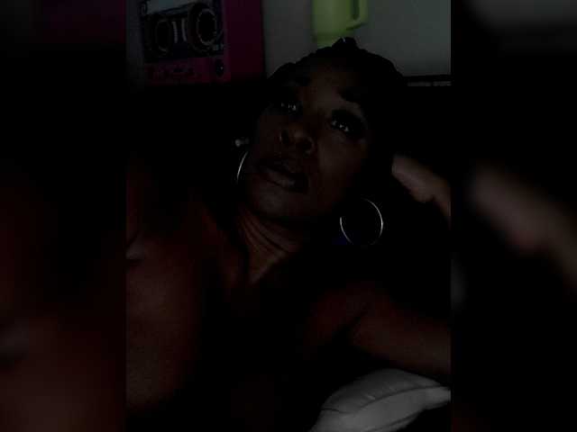 QueenAnitaDix