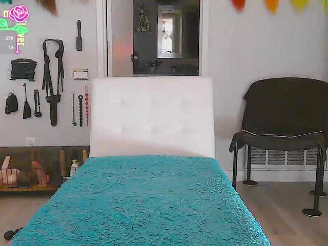 QueenAnitaDix