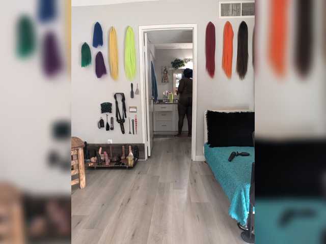 QueenAnitaDix live cam on BongaCams