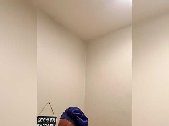 QueenAnitaDix