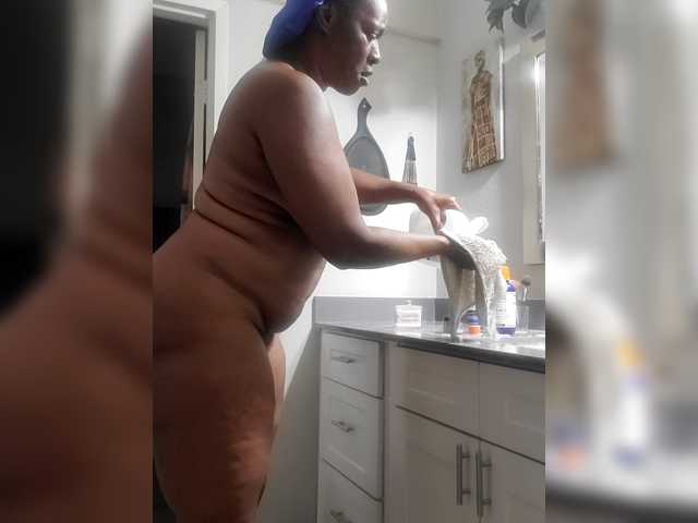 QueenAnitaDix