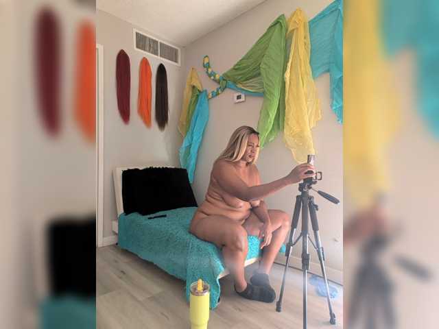 QueenAnitaDix live cam on BongaCams