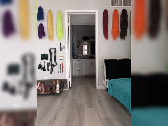QueenAnitaDix live cam