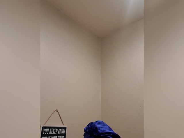 QueenAnitaDix live cam on BongaCams