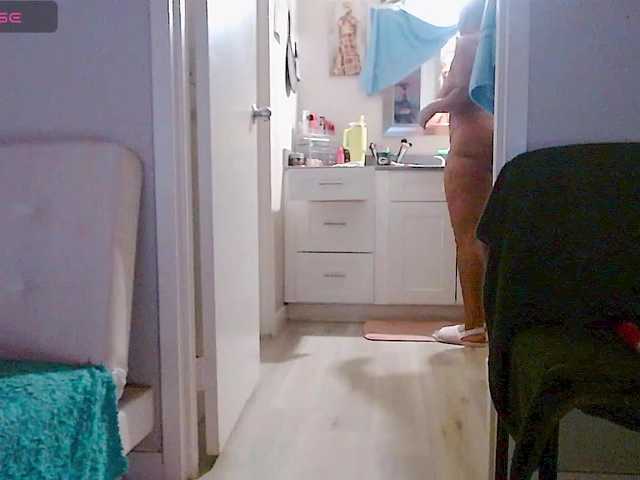 QueenAnitaDix live cam on BongaCams