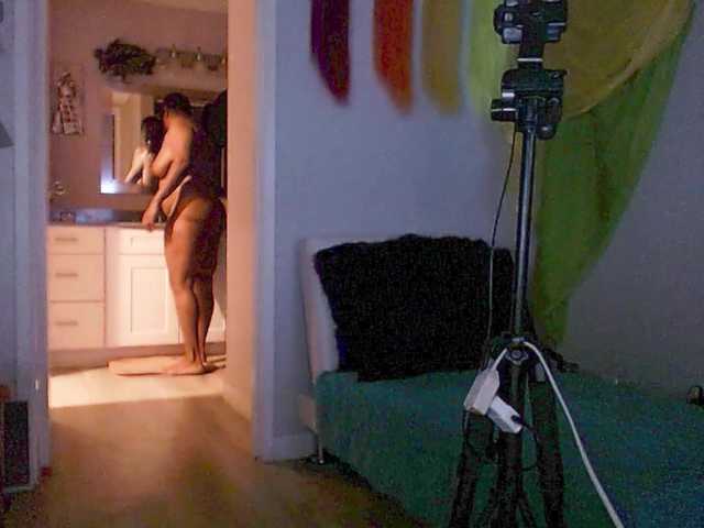 QueenAnitaDix
