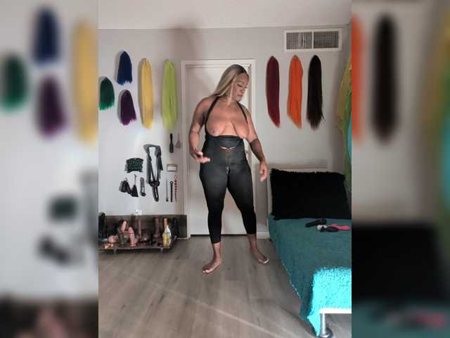 QueenAnitaDix