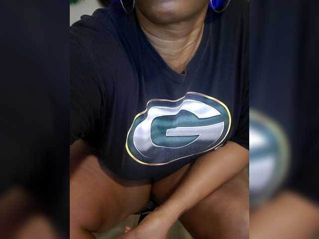 QueenAnitaDix