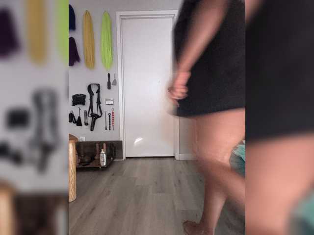 QueenAnitaDix