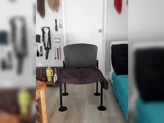 QueenAnitaDix
