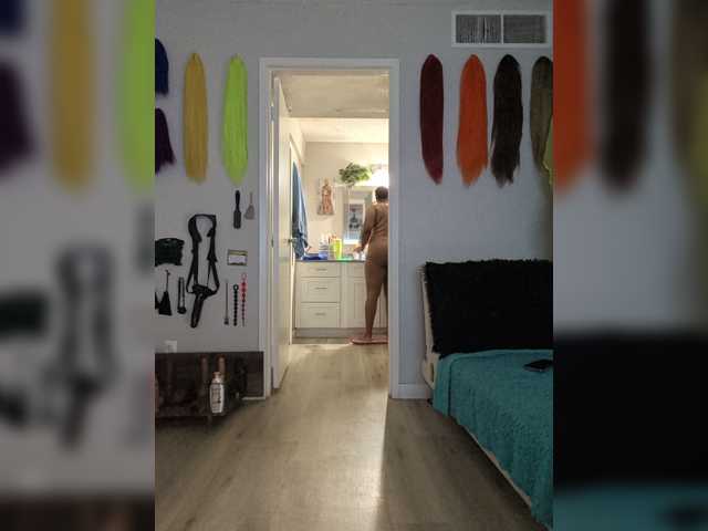 QueenAnitaDix
