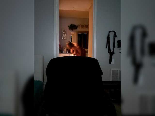 QueenAnitaDix live cam on BongaCams