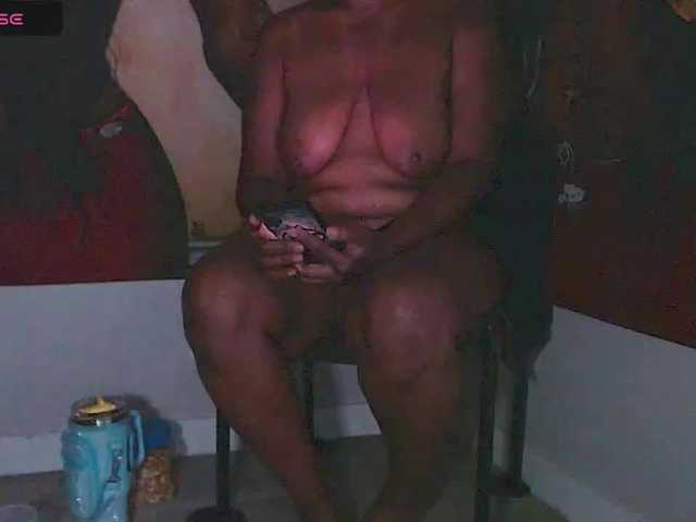 QueenAnitaDix