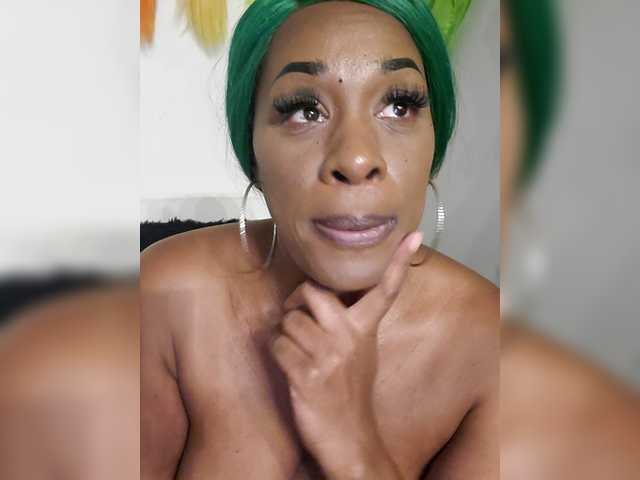 QueenAnitaDix