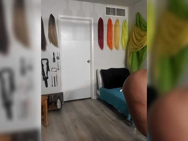 QueenAnitaDix