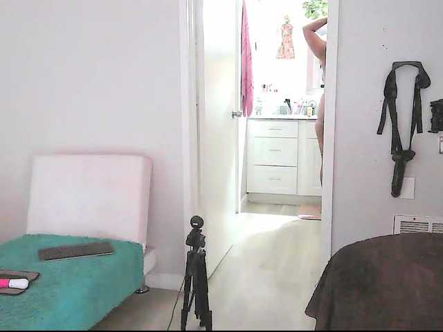 QueenAnitaDix live webcam show
