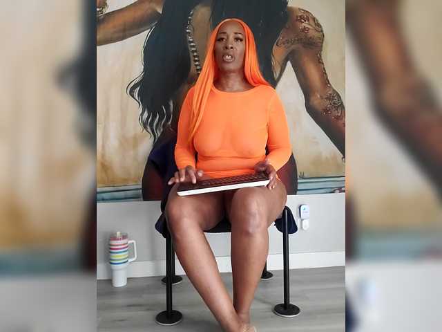 QueenAnitaDix