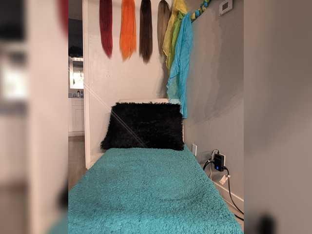 QueenAnitaDix live cam on BongaCams