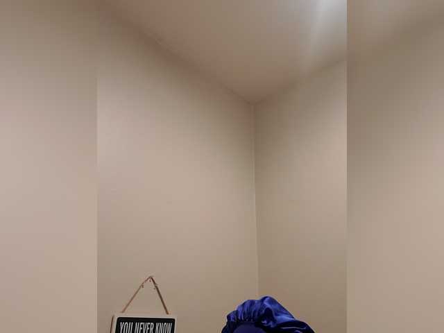 QueenAnitaDix live cam on BongaCams