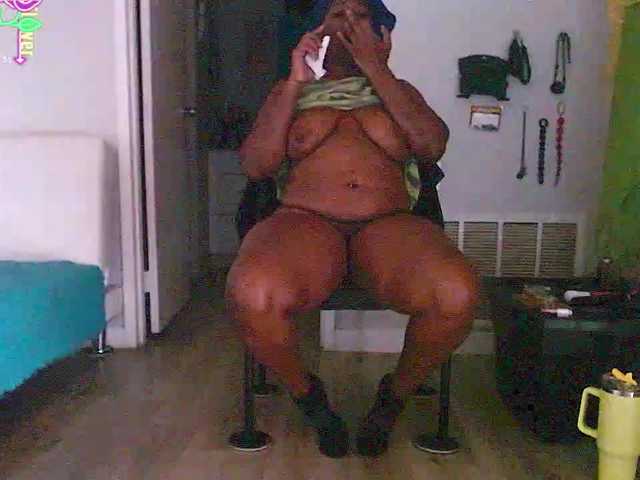 QueenAnitaDix