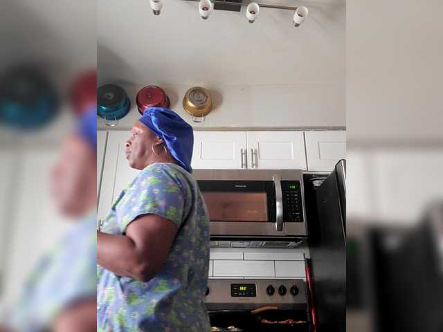 QueenAnitaDix