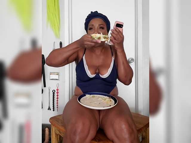 QueenAnitaDix