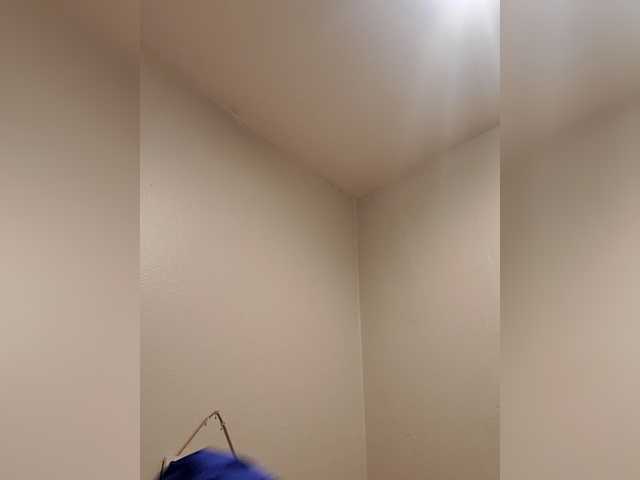 QueenAnitaDix live cam on BongaCams