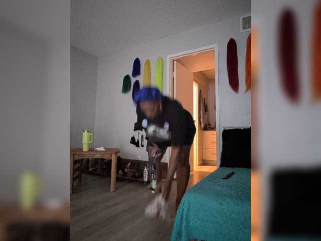QueenAnitaDix