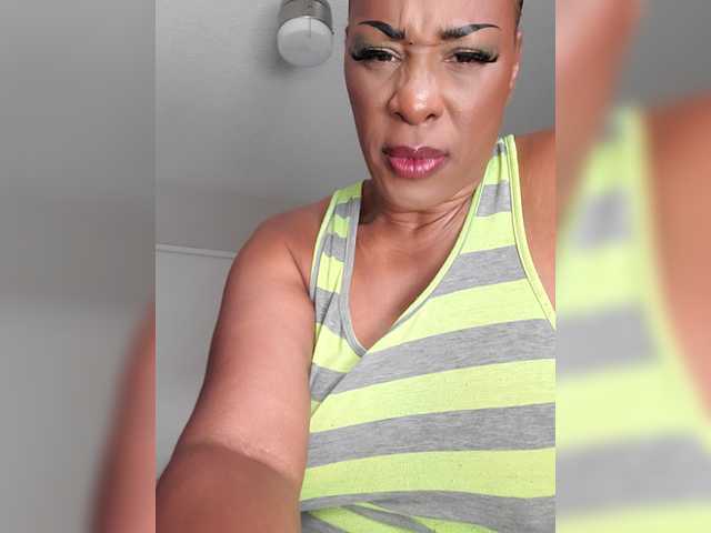QueenAnitaDix