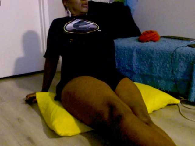 QueenAnitaDix
