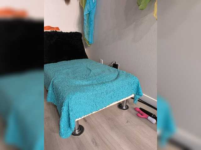 QueenAnitaDix live cam on BongaCams