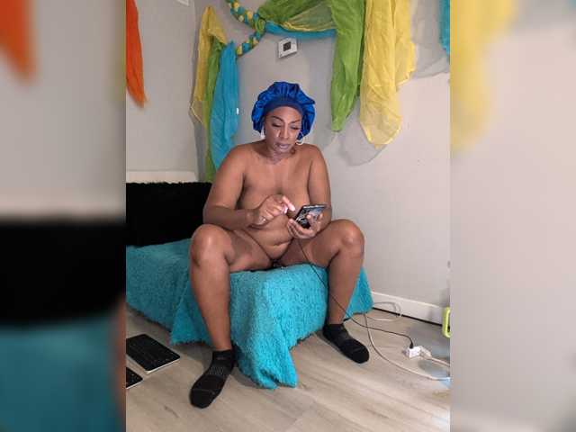 QueenAnitaDix