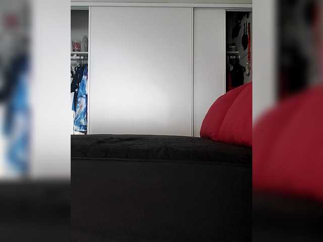 QueenAnitaDix's BongaCams show and profile