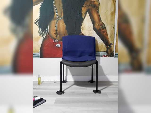 QueenAnitaDix's BongaCams show and profile