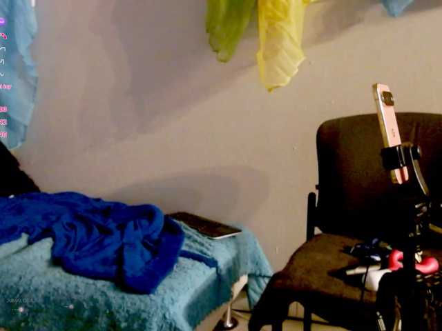 QueenAnitaDix, en vivo ahora en BongaCams