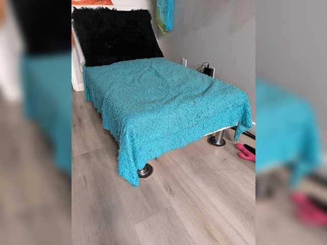 QueenAnitaDix live cam on BongaCams