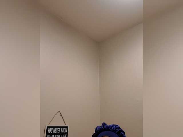 QueenAnitaDix live cam on BongaCams