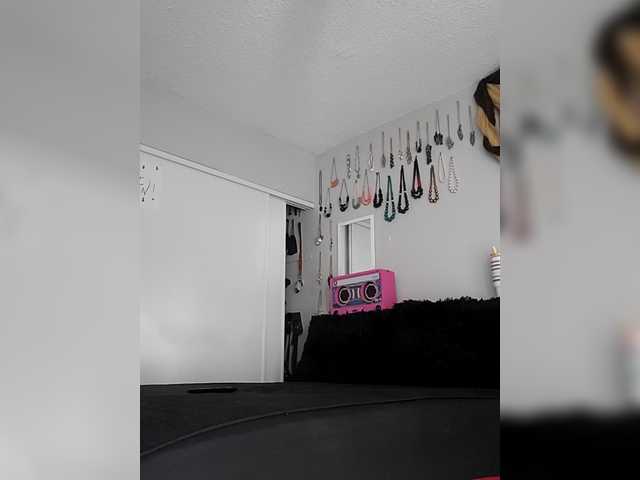 QueenAnitaDix