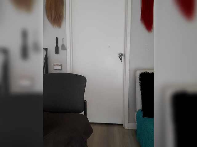 QueenAnitaDix live cam on BongaCams