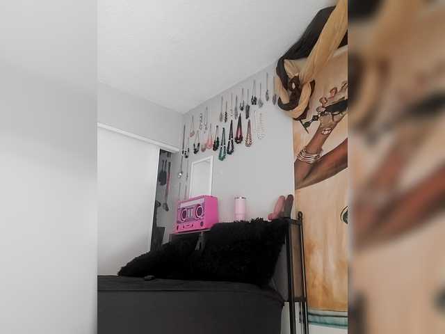 QueenAnitaDix