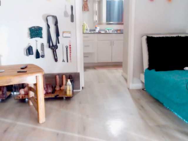 QueenAnitaDix