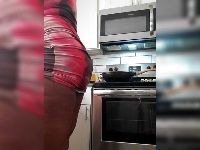 QueenAnitaDix live webcam show