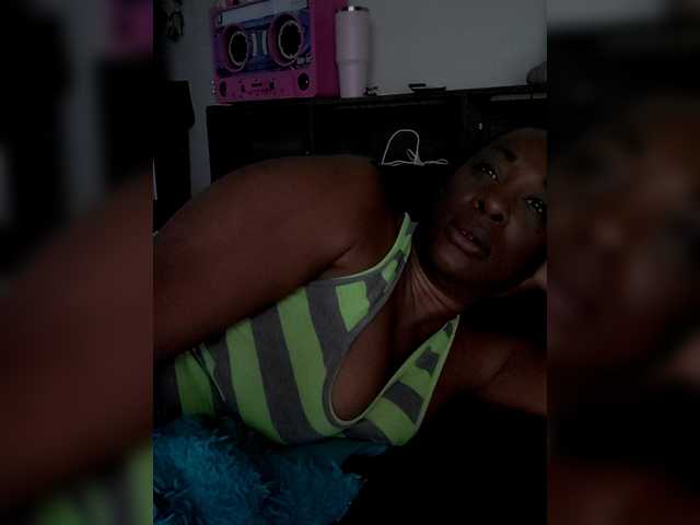 QueenAnitaDix
