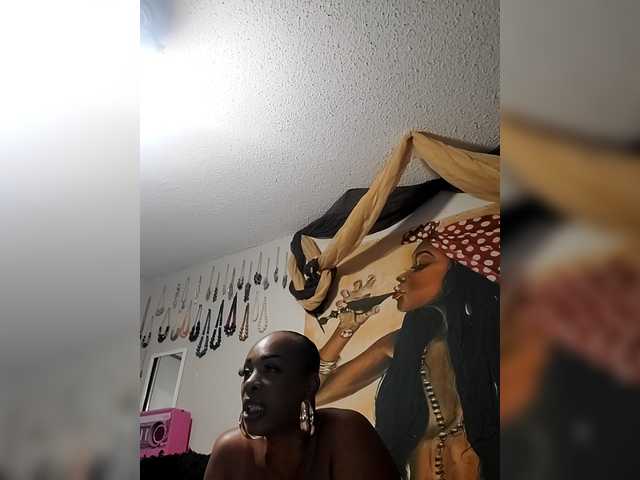 QueenAnitaDix