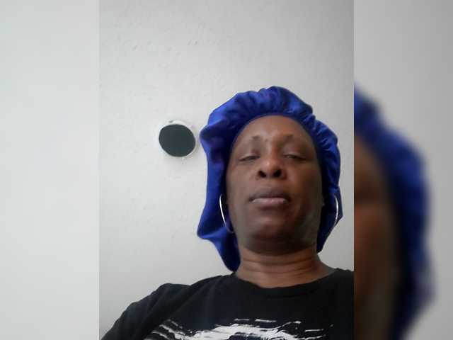 QueenAnitaDix