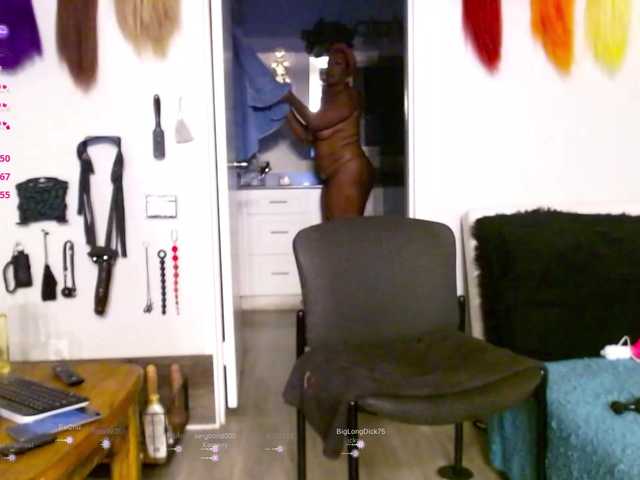 QueenAnitaDix