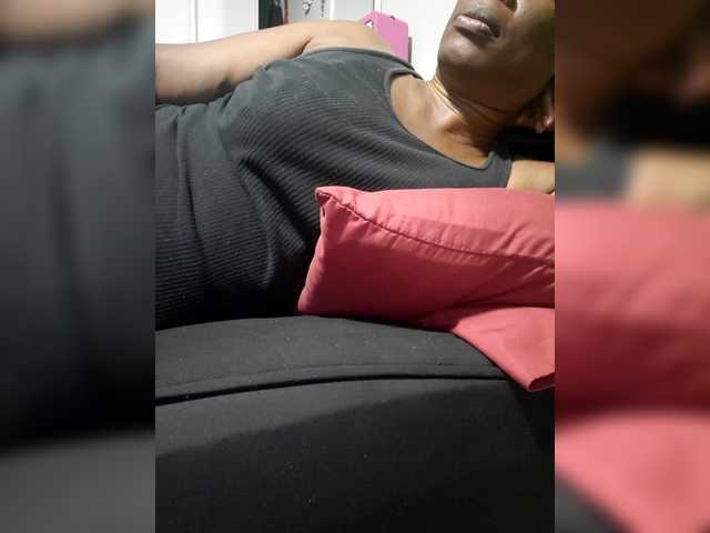 QueenAnitaDix's BongaCams show and profile