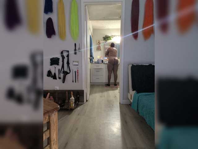 QueenAnitaDix